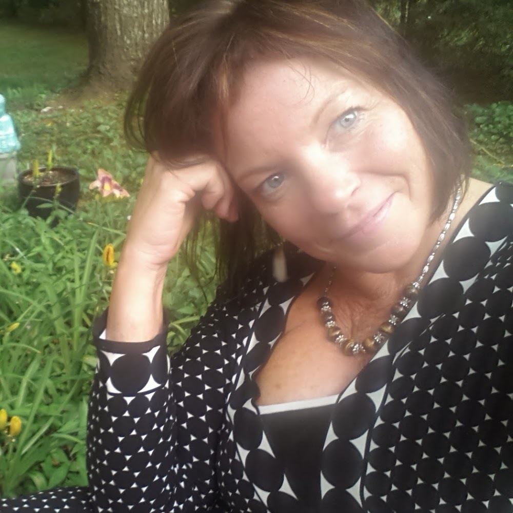 Meet your Posher, Teresae